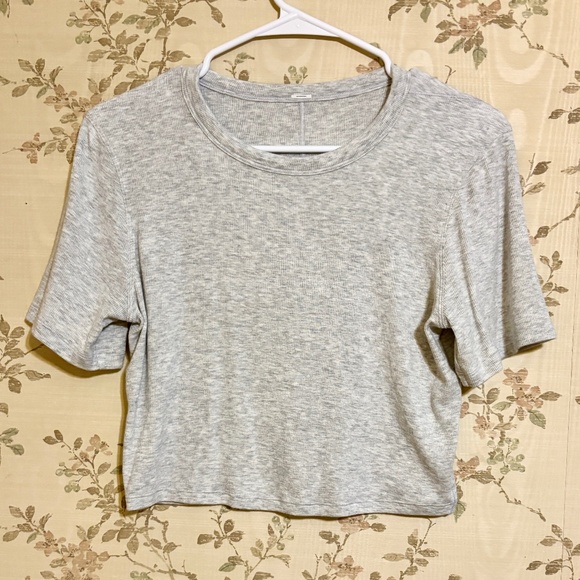 lululemon athletica Tops - Hold Tight Straight-Hem Cropped T-Shirt- Size 10